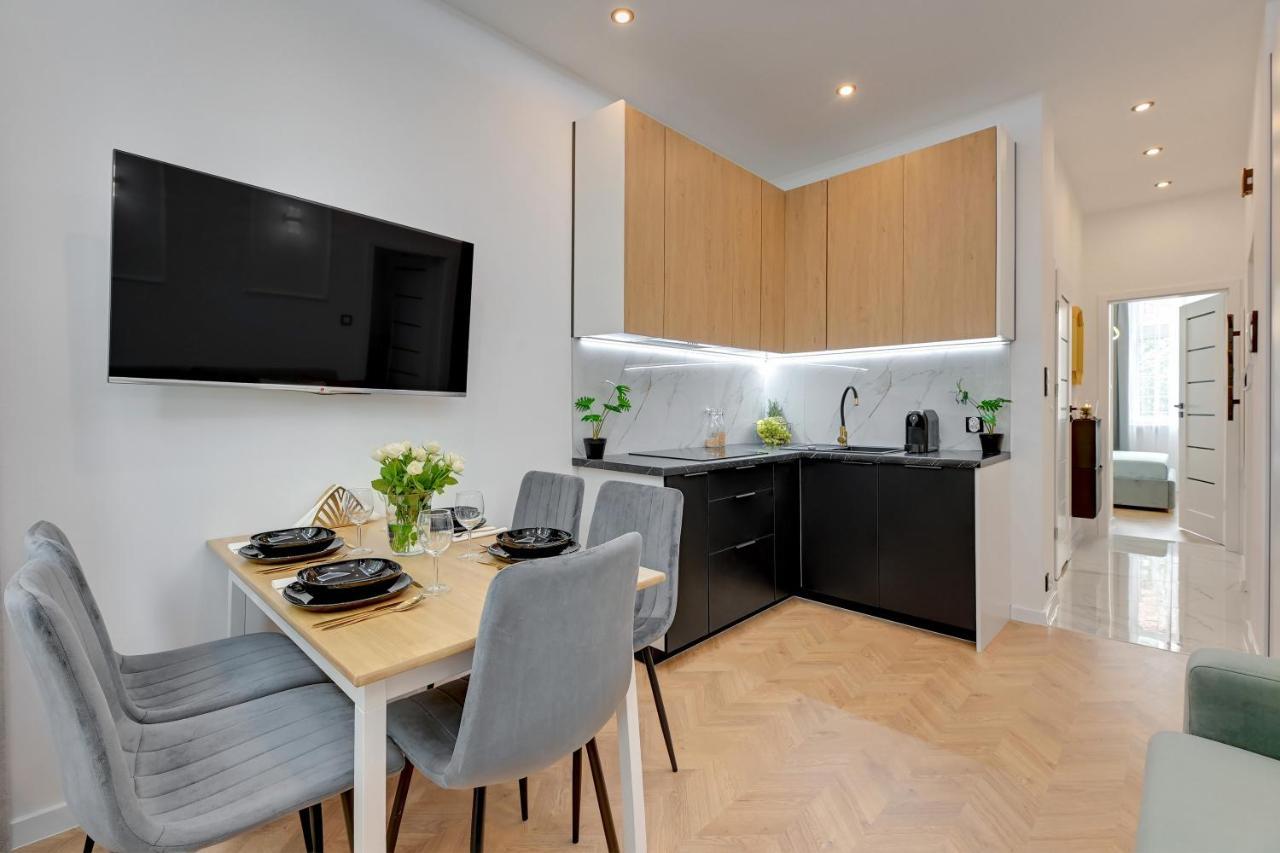 Ideal Apartments Przy Zurawiu Danzica Esterno foto